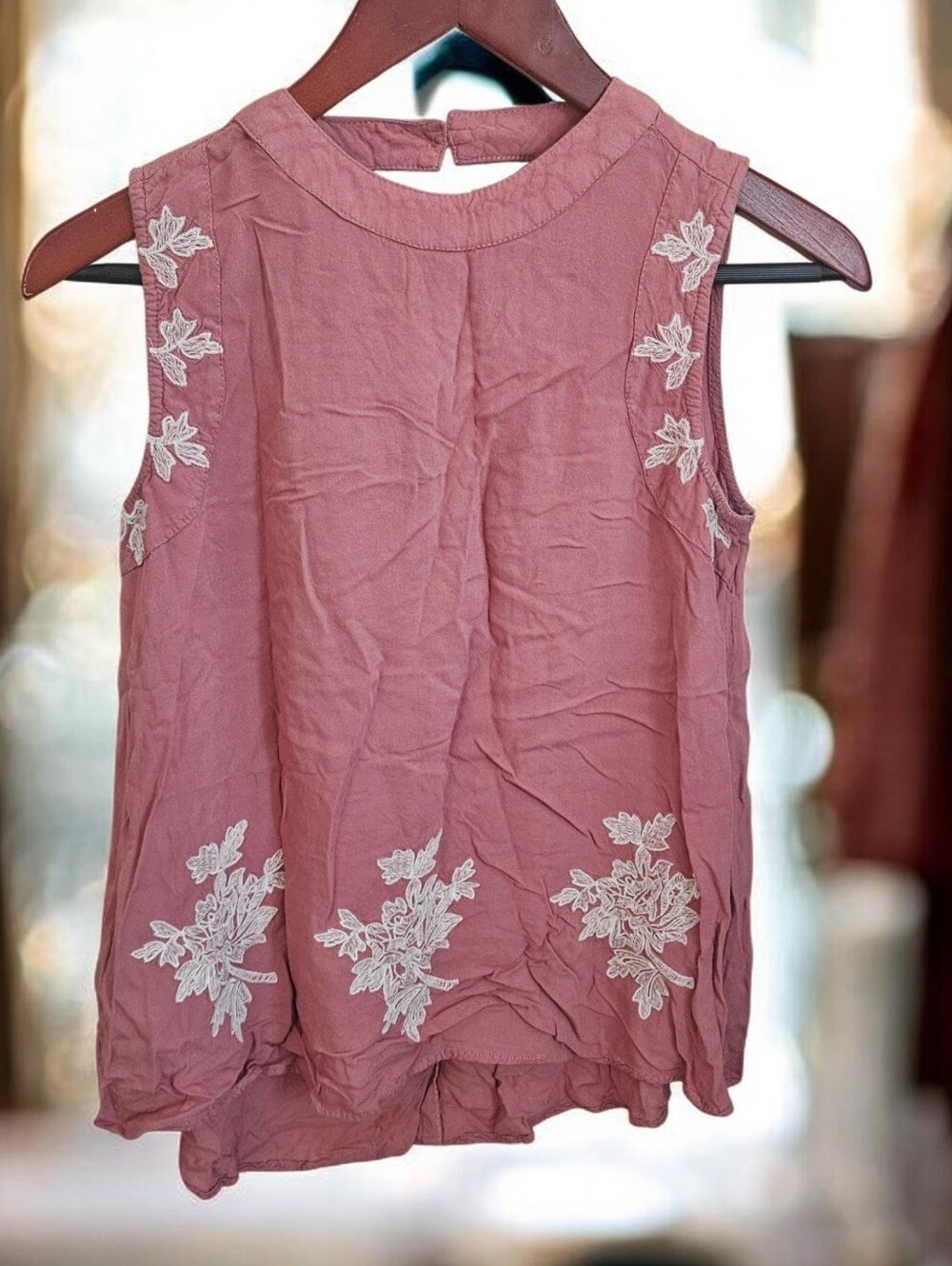 Japna Dusty Rose Sleeveless Embroidered Camisole